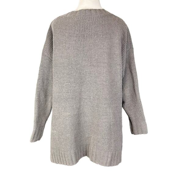 Altar'd State V Neck Sweater Gray Size Medium Cozy - Picture 3 of 7